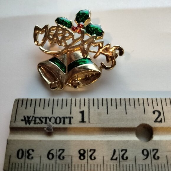Bells Ringing Merry Christmas Pin Brooch Holly Berry Vintage Holiday Jewelry - Picture 2 of 3